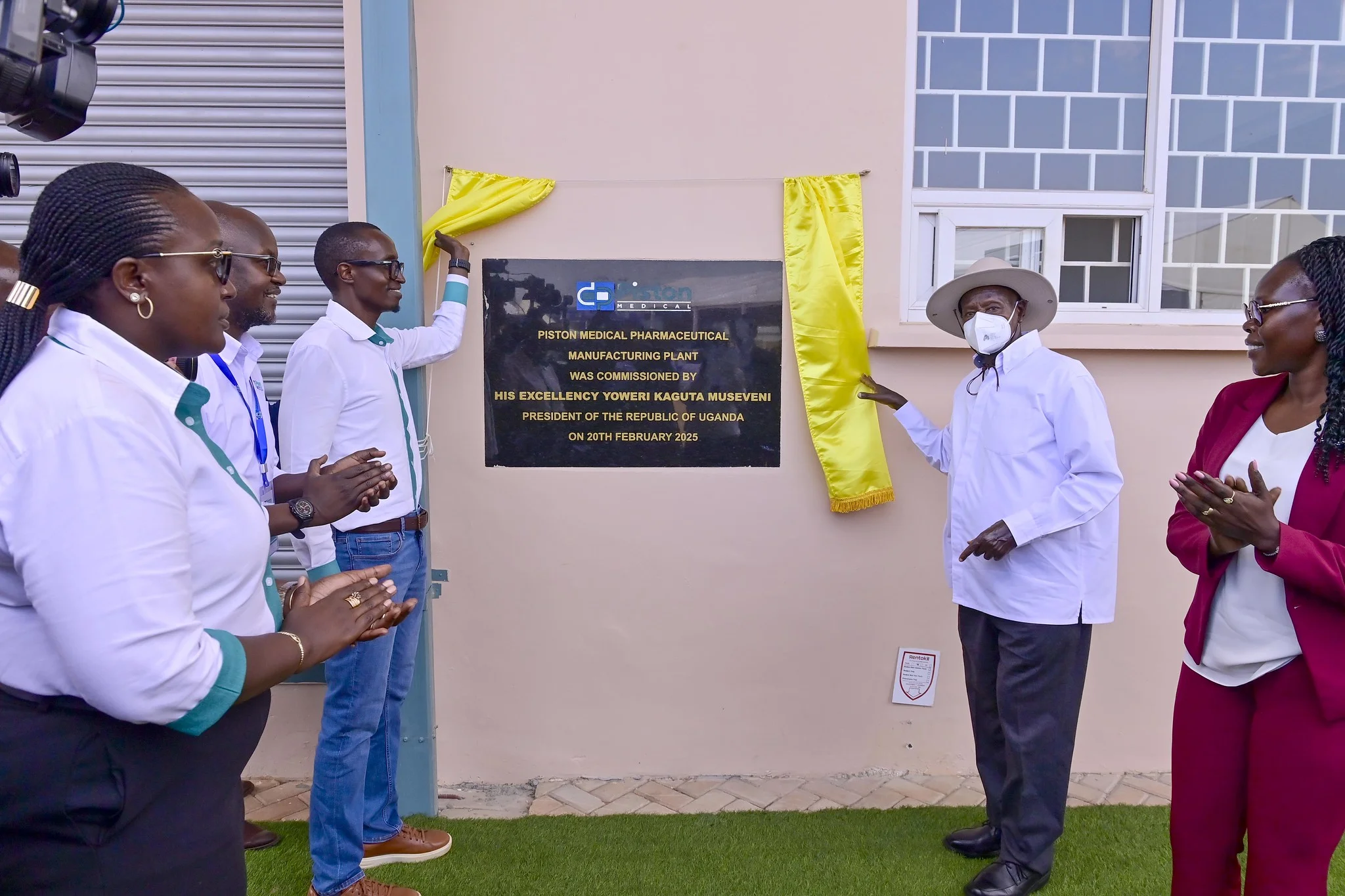 Piston Medical Image with President Museveni.2